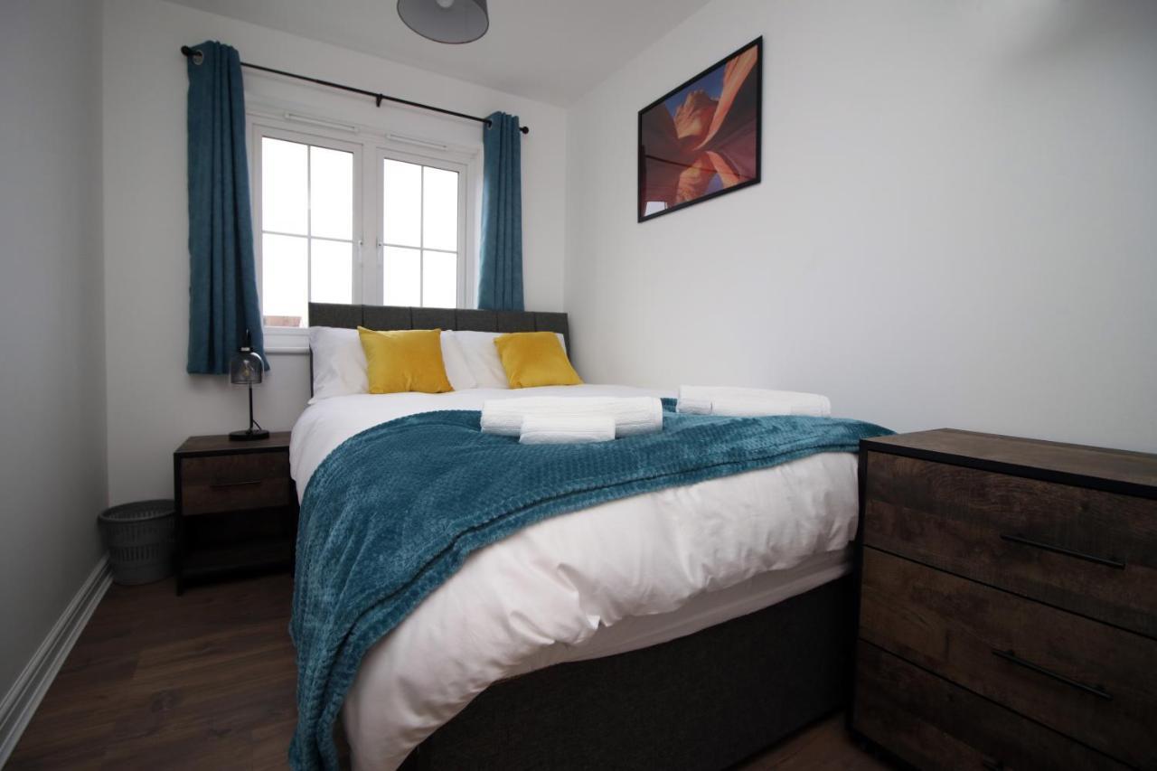Delft - Spacious Home, High Speed Wi-Fi, Free Parking, Terrace Swindon Zewnętrze zdjęcie